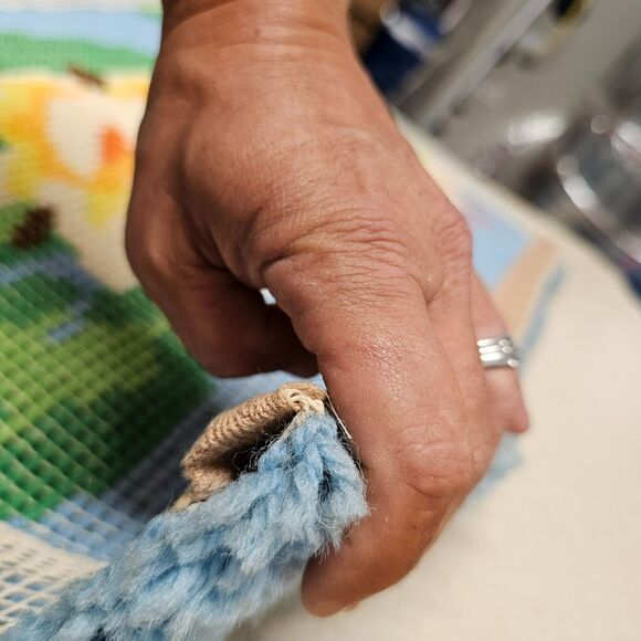 Hand Made Vintage Latch Hook Rug Wall Hanging Set Lotus Flower Cottage Farmhouse - Picture 6 of 8